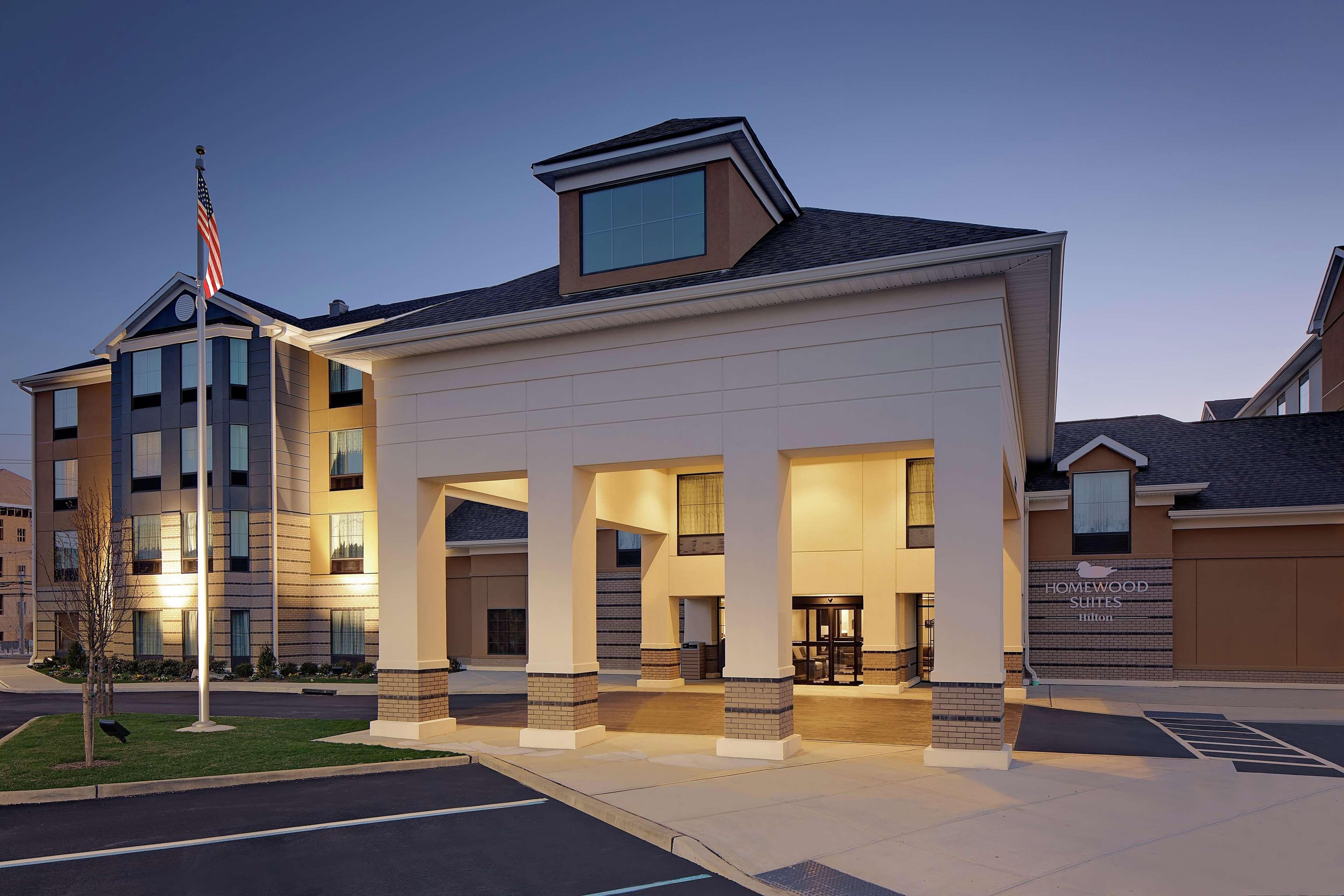 Homewood Suites By Hilton Ronkonkoma Exterior foto