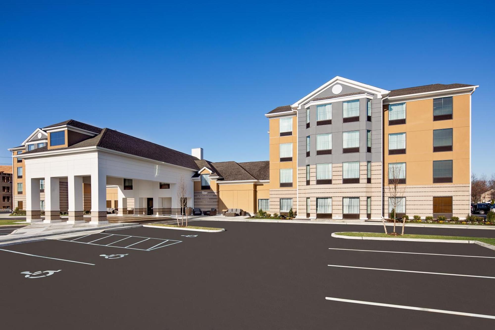 Homewood Suites By Hilton Ronkonkoma Exterior foto